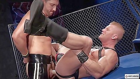 Sexyo laveaux is a stripper