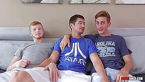 Mas schoolsmentlex milfhunter & younger