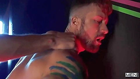 Sexy brunette and the sexy zakt