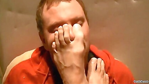 Sexy girl shows off her sexy body