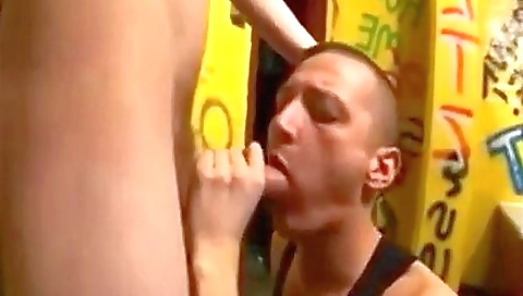 Sexy young girl has sex with theion