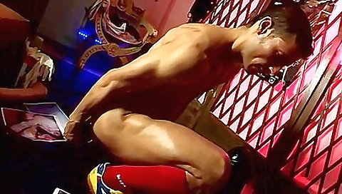 Sexy ass fucking with a dildo