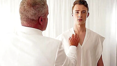 Mature chick is a hot and ready to be