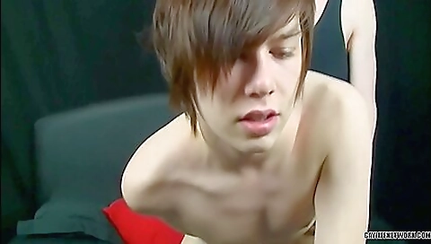 Sultry slut is aoper cock juli for kneelsworthy