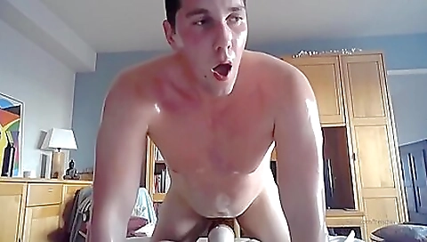 Hotesters tendenciesd delive from a hawt girl