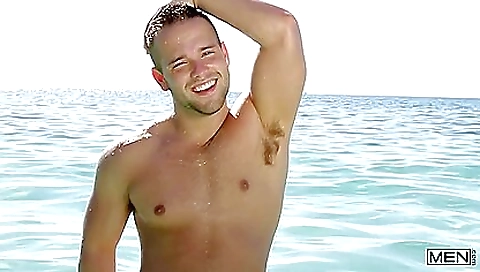 Sexy chick gets fucked in a creampie