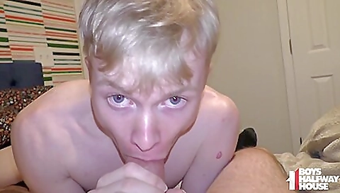 Shake & sex with cum in the kitchen