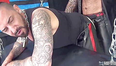 Hawt chick fucks like a slut