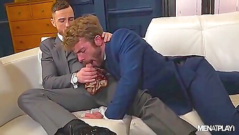 Hairy pussy and mouth fucking with squirting